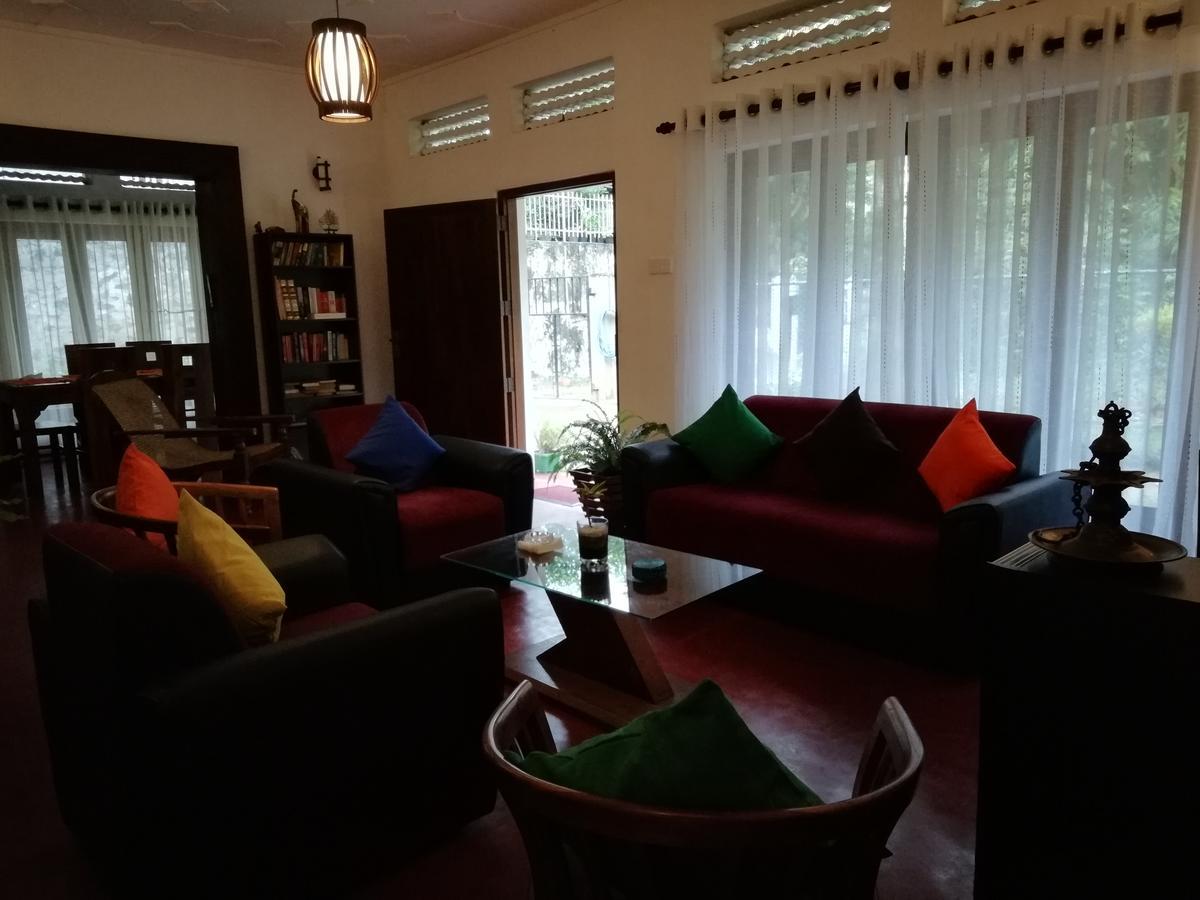 Mahaweli Shades Hotell Kandy Exteriör bild