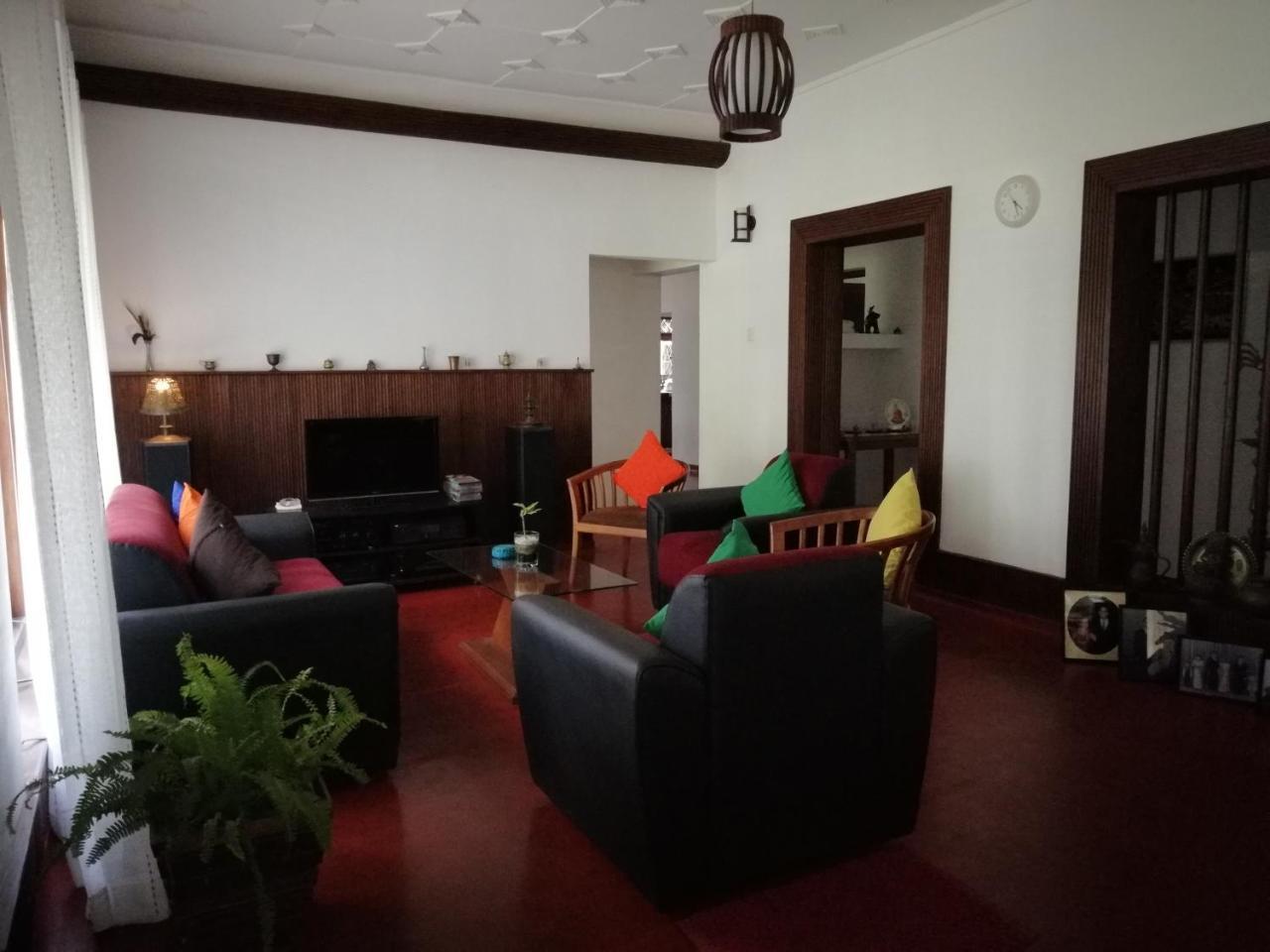 Mahaweli Shades Hotell Kandy Exteriör bild